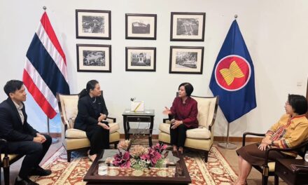 Ambassador Ureerat Chareontoh Welcomes PTT International Trading Pte. Ltd. Managing Director on Thai New Year’s Occasion