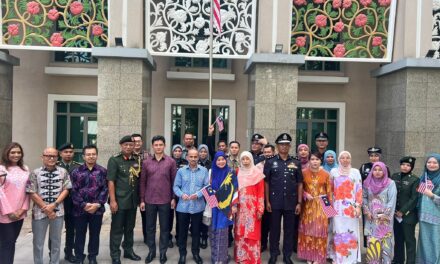 High Commission of Malaysia in Singapore Marks 67th National Day with Flag Hoisting Ceremony